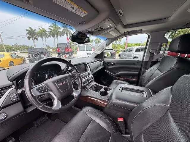 2018 GMC Yukon XL - 1GKS2GKC0JR132258 - Image #11