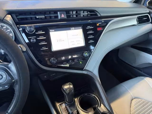 2018 Toyota Camry - 4T1B11HK2JU549920 - Image #9
